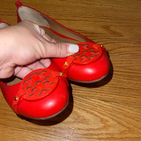 TORY BURCH RED SHOES FLATS 8.5 - Picture 3 of 8